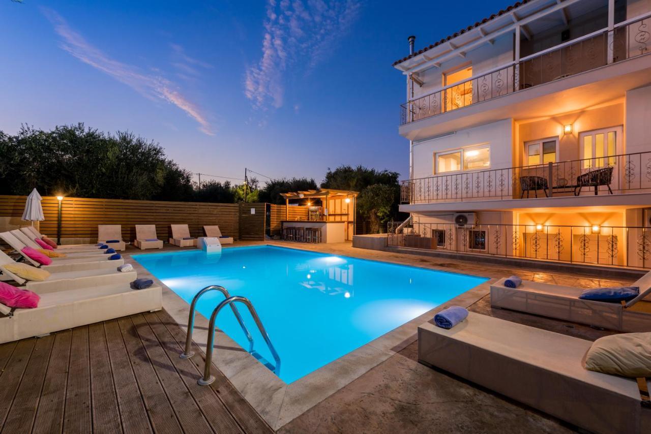 Asante Group Holiday Homes Ciliví Kültér fotó
